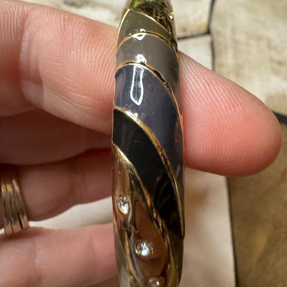 Acrylic Hinged Bracelet - Gold/Black/Gray - Excellent Condition. - Picture 3 of 5